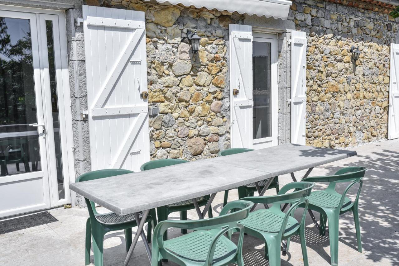 Chateau De Chaussy Ruoms Bagian luar foto